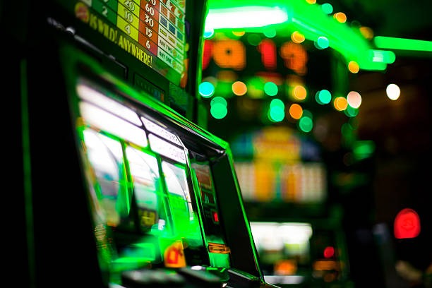 Super Sic Bo betting layout with range and specific-total options